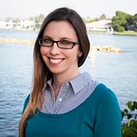 Dr. Stephanie Larsen, Psy.D.